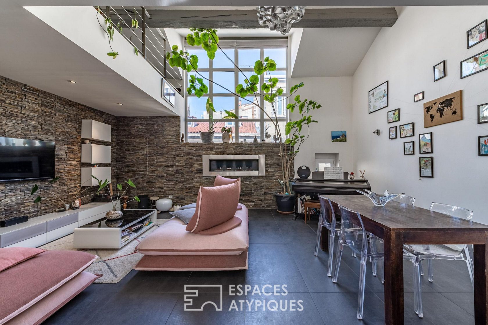 Duplex contemporain avec terrasse