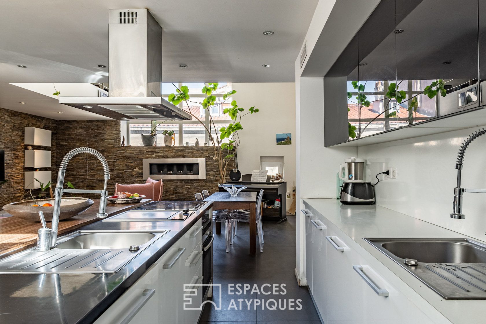 Duplex contemporain avec terrasse