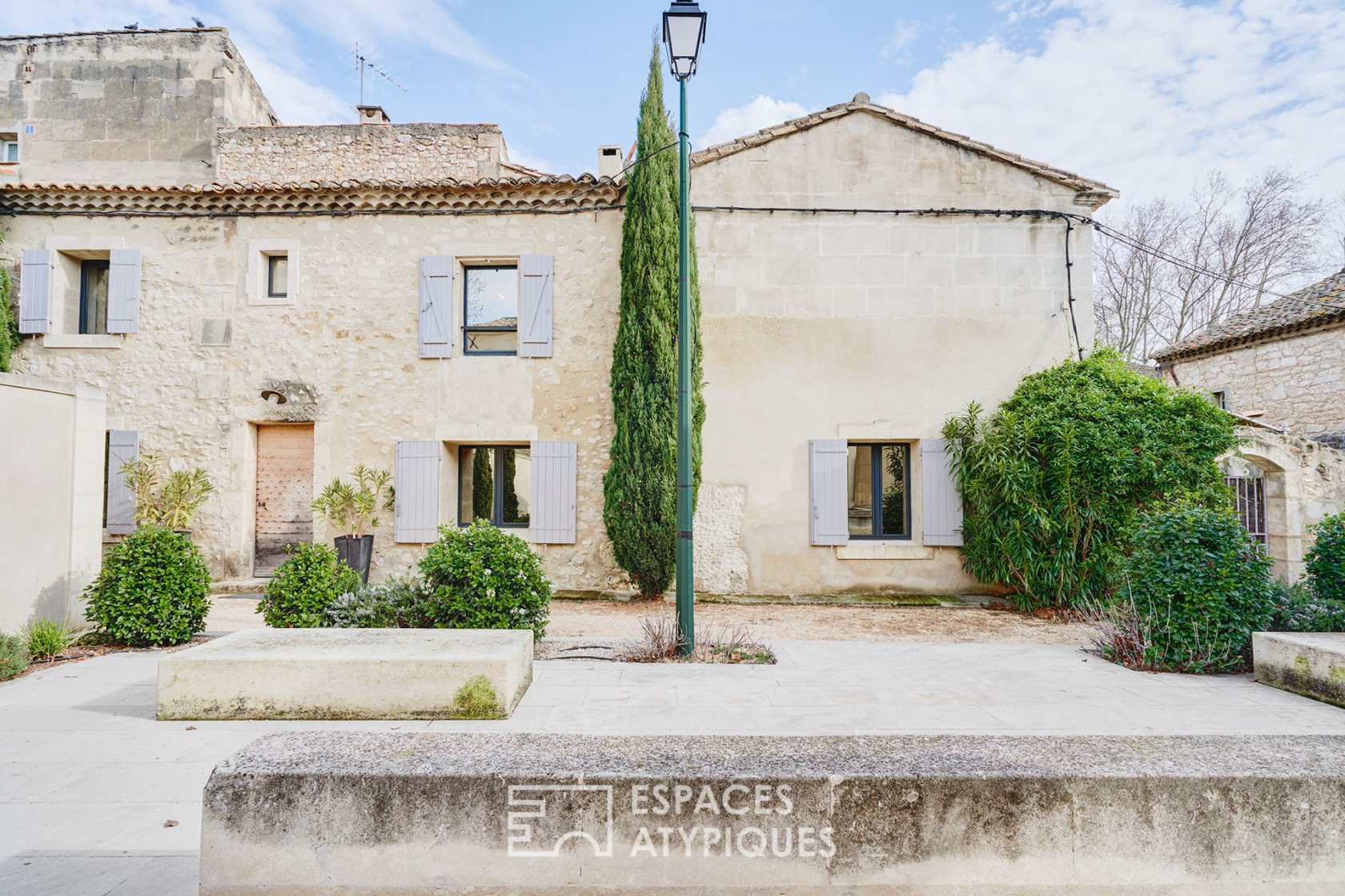 Charming house revisited in the heart of the village