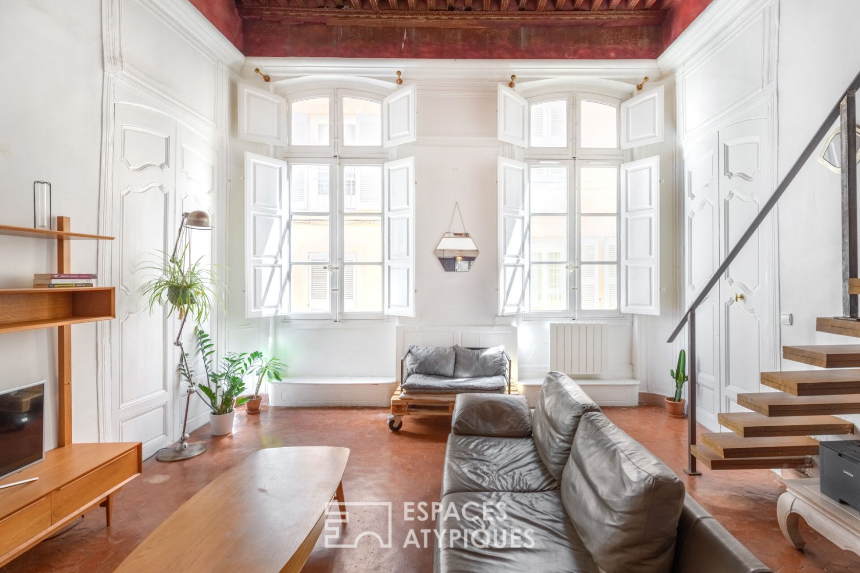 Loft avec mezzanine dans un hotel particulier