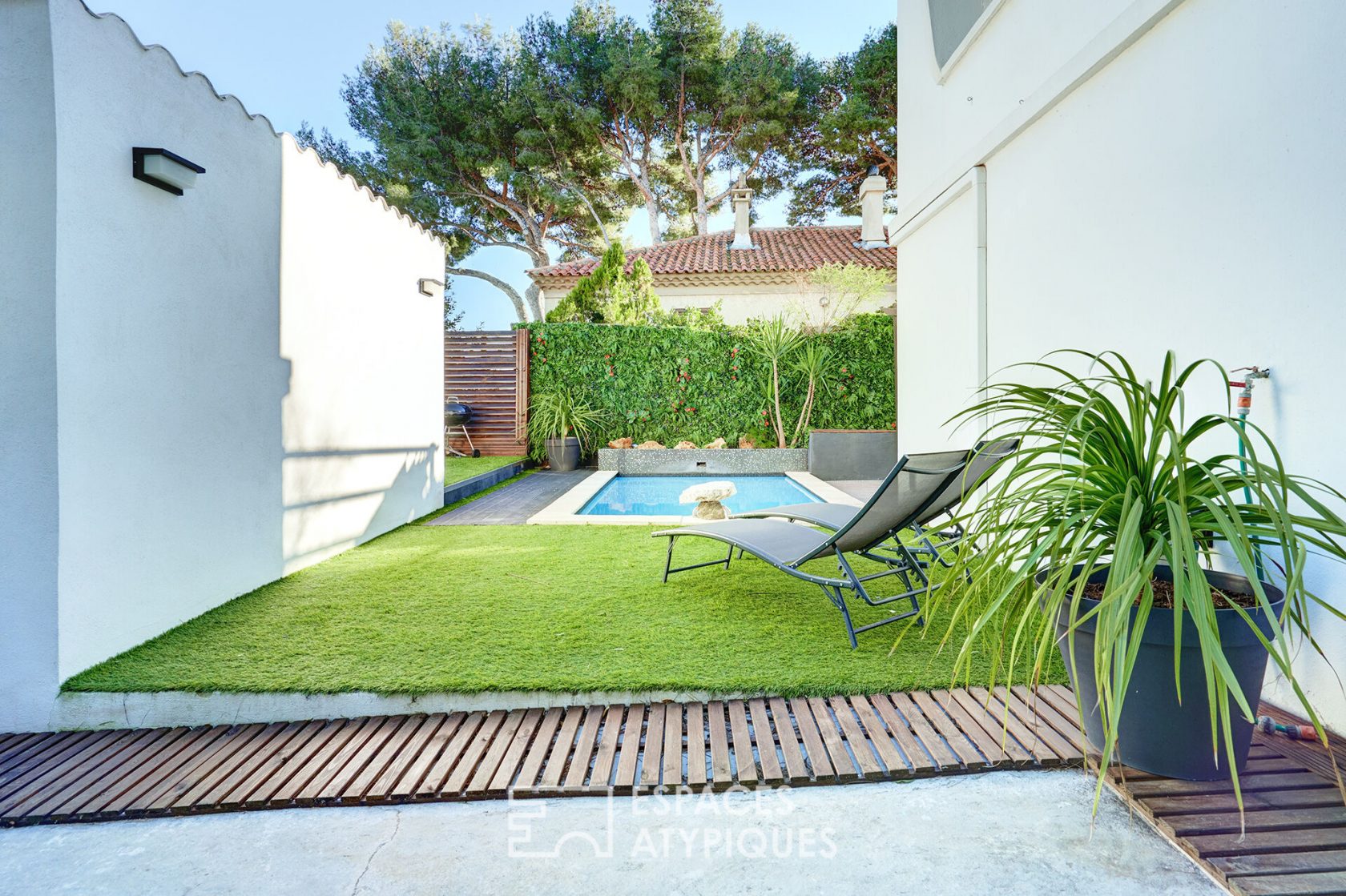 Maison des années 1960 revisitée avec piscine