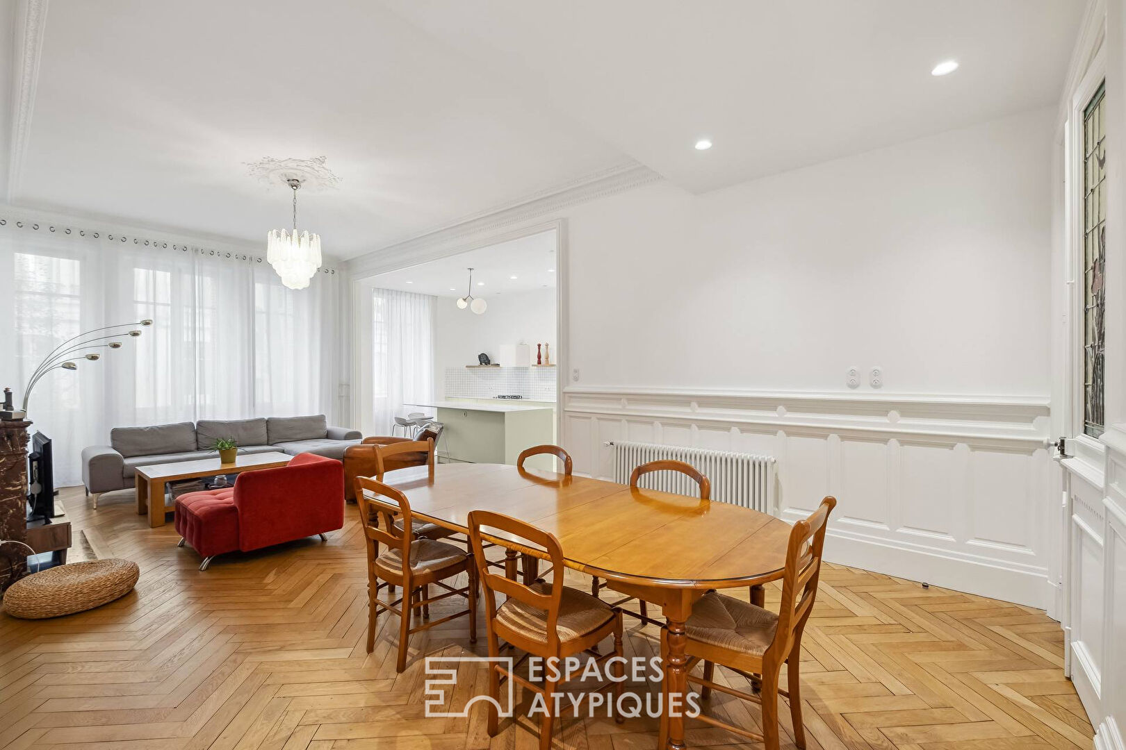 Apartment renovated by an architect a few steps from Place Lyautey