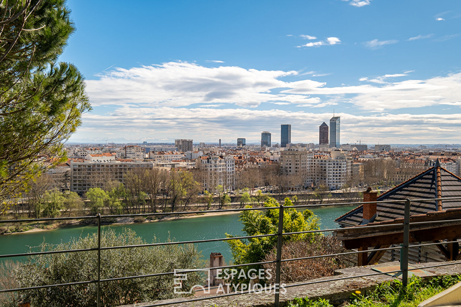 Duplex avec jardin et vue imprenable sur le Rhône