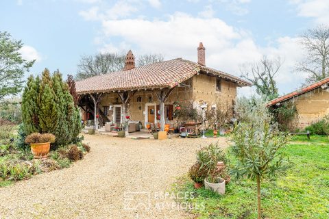 290 sqm farmhouse with outbuildings in Saint-Etienne-sur-Reyssouze