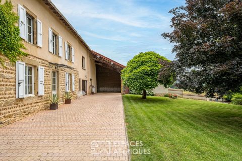 Charming renovated country house with swimming pool
