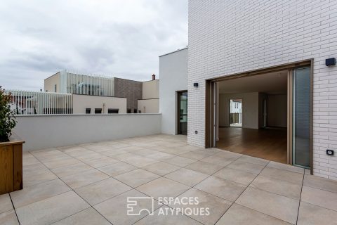 Roof terrace on the top floor