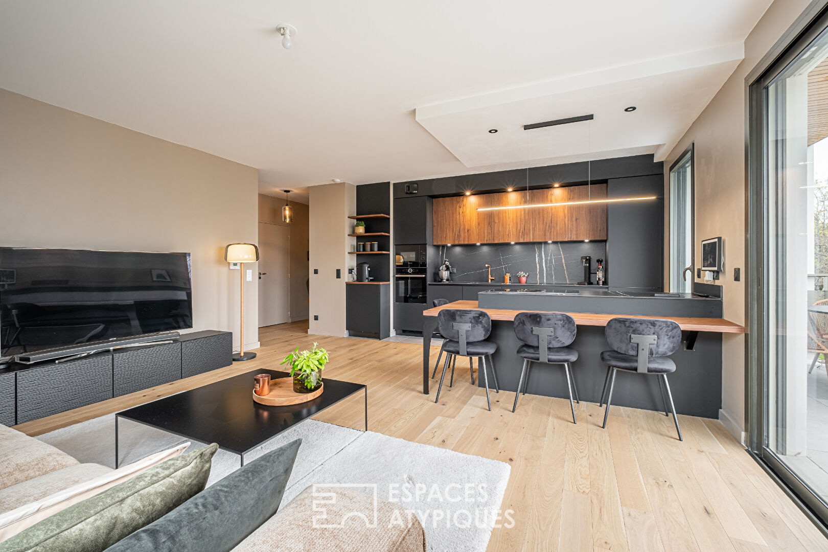 Appartement contemporain avec terrasse