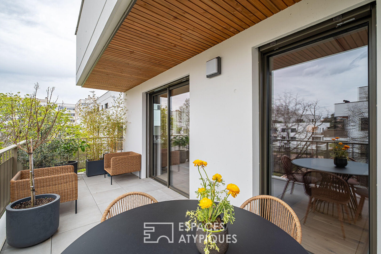 Appartement contemporain avec terrasse