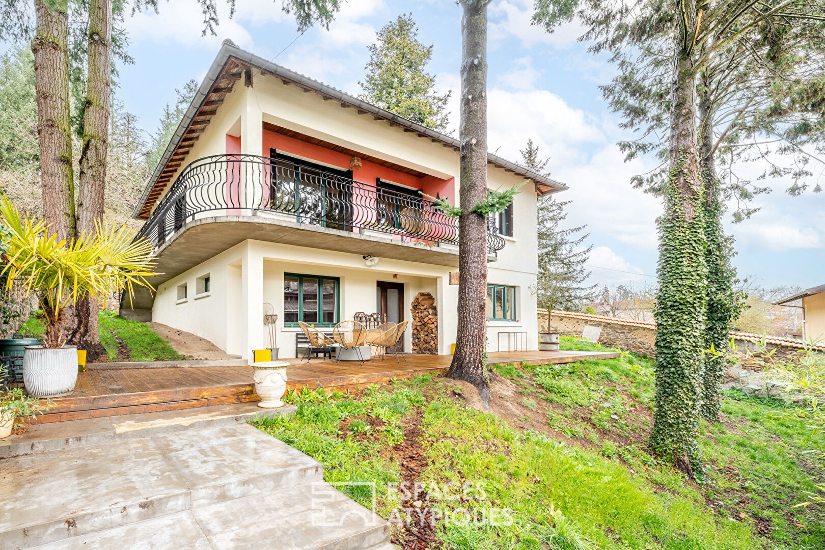 Maison de ville rénovée au calme