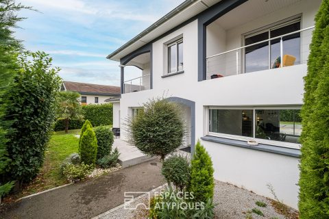 Maison contemporaine avec piscine