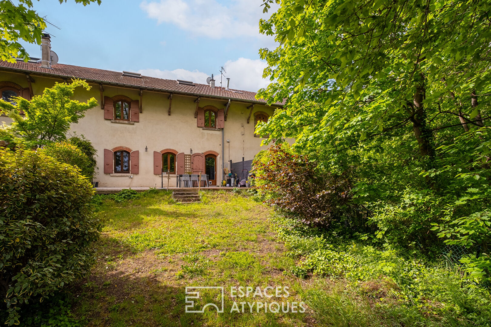 Apartment in an old farmhouse in Vernaison