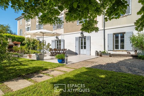 Duplex de charme avec jardin et dépendance au coeur du village