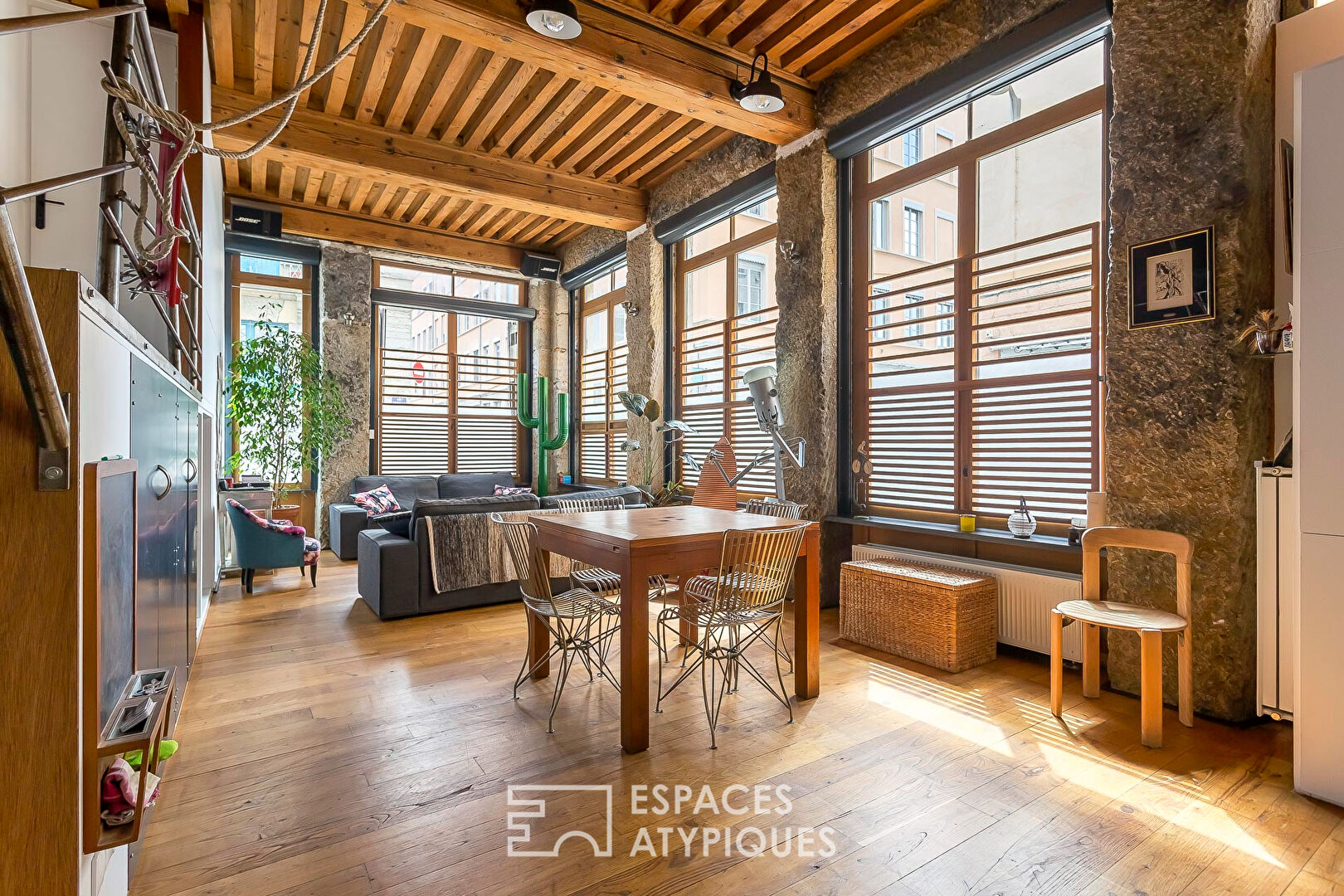 Family loft in the slopes of Croix-Rousse