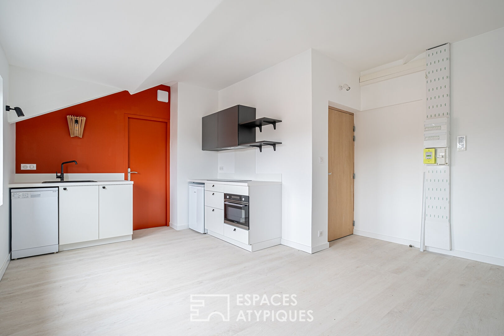 Appartement entièrement rénové en dernier étage