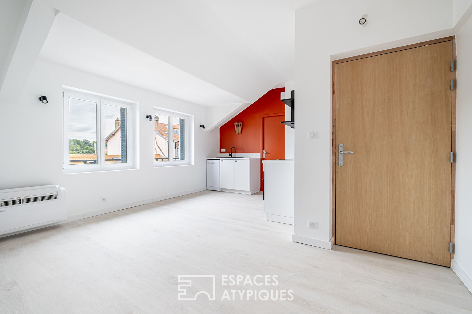 Appartement entièrement rénové en dernier étage