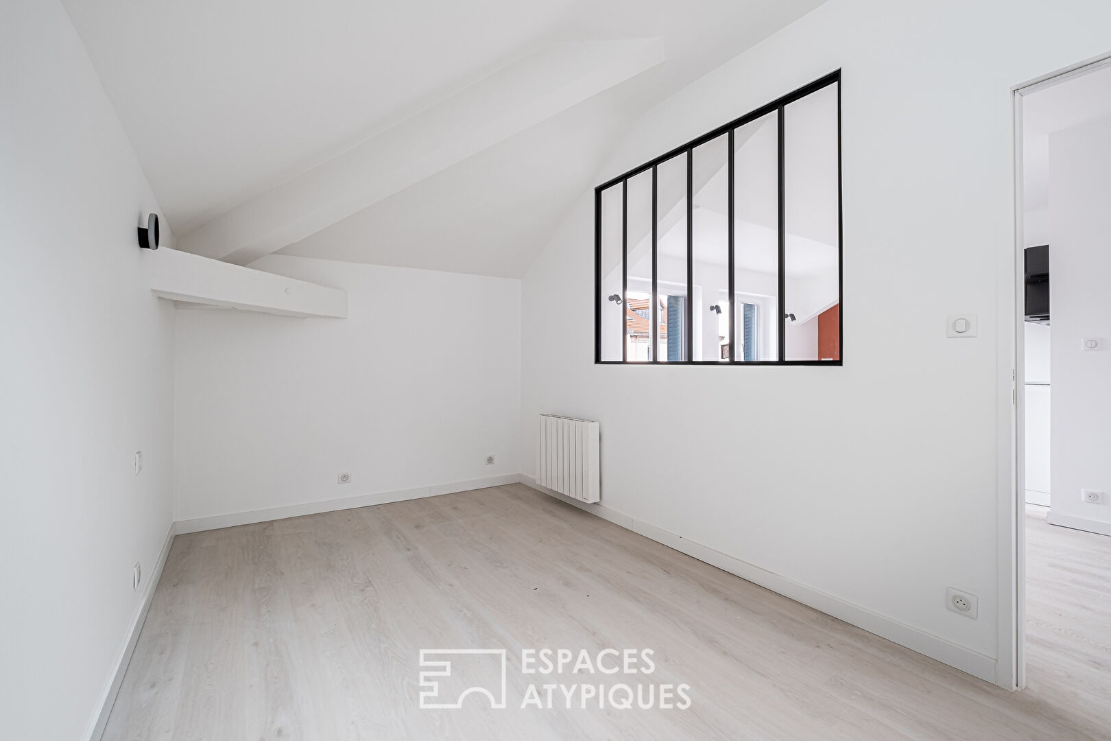 Appartement entièrement rénové en dernier étage