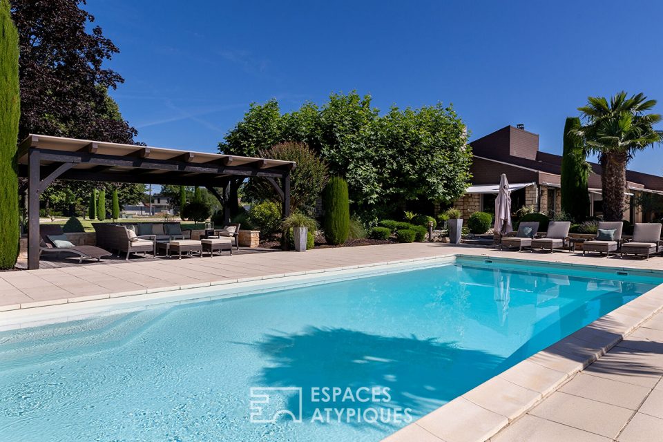 Maison d'architecte avec piscine