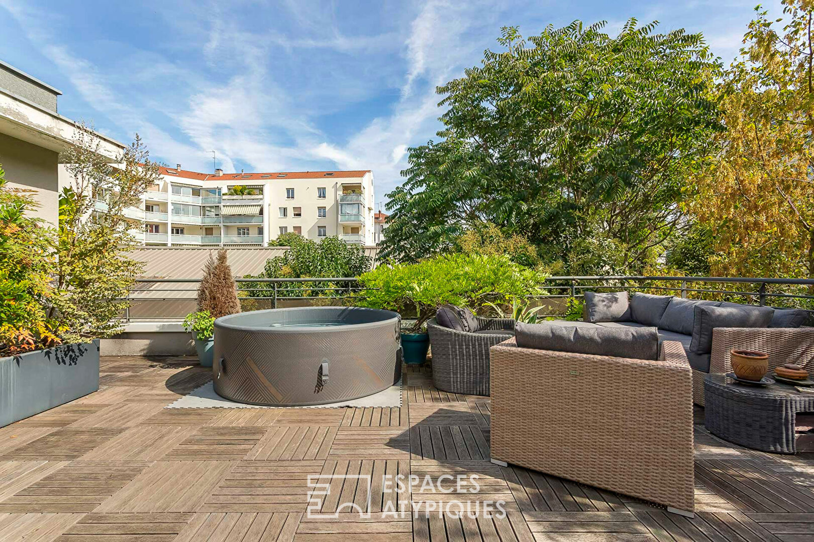 Townhouse with garden and terrace