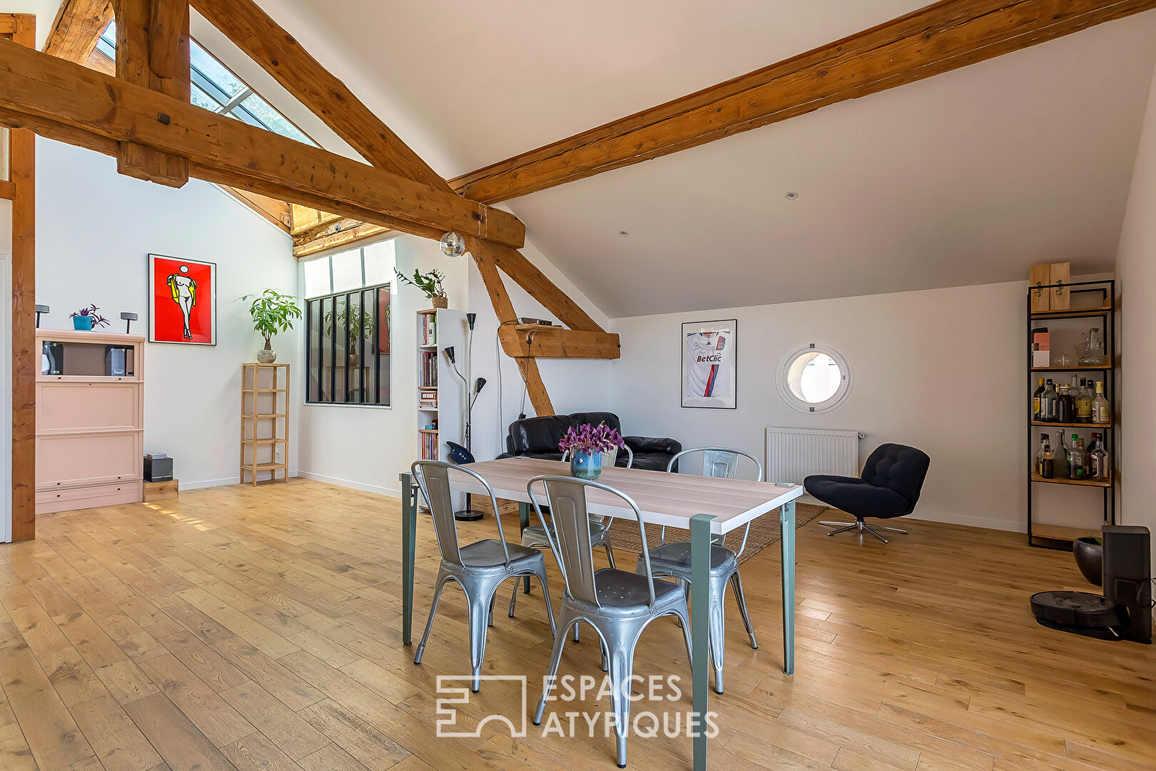 Renovated apartment in a former coaching inn