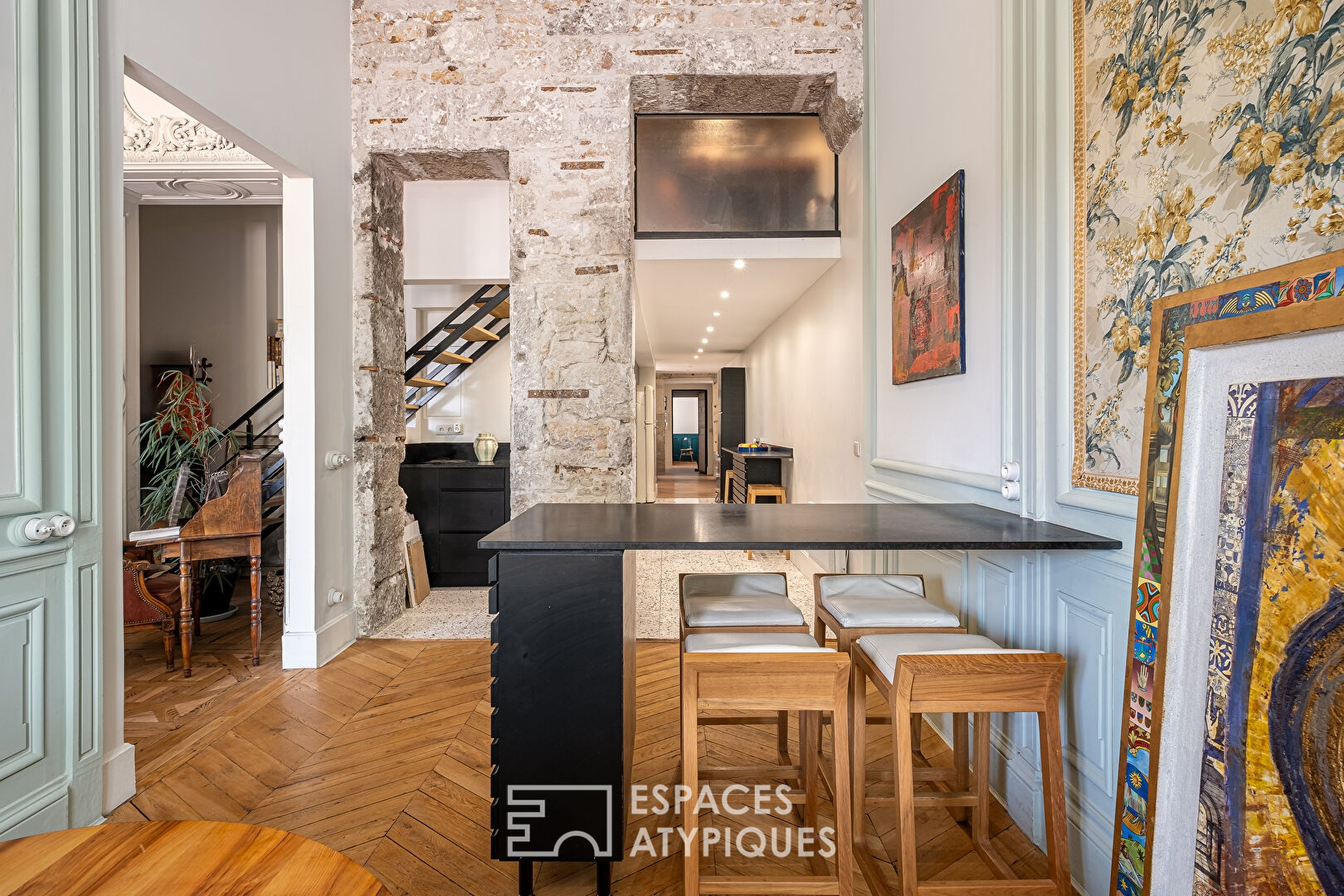 Magnificent bourgeois apartment overlooking Place Bellecour