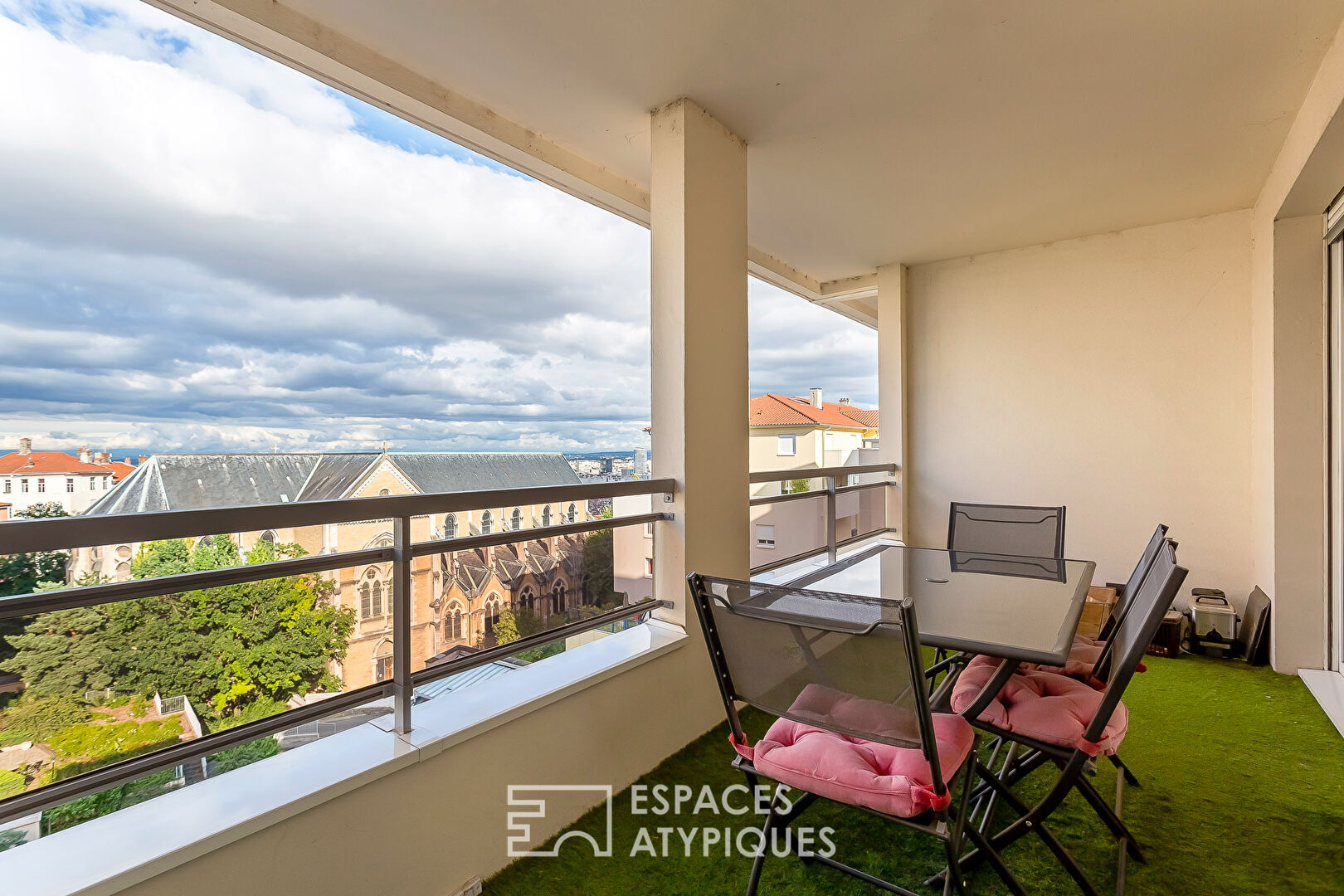 Appartement avec terrasses et vue sur le plateau de la Croix-Rousse