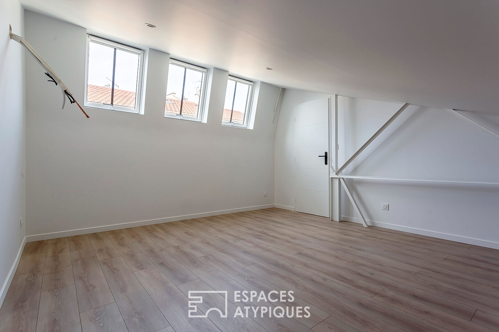 Loft en duplex entièrement rénové avec jardin