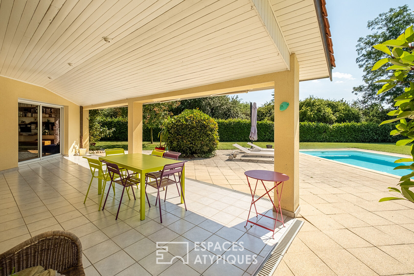 Contemporaire avec piscine au bord du Grand Large