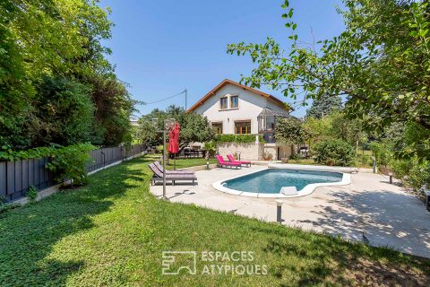 Reinvented 50s house with swimming pool