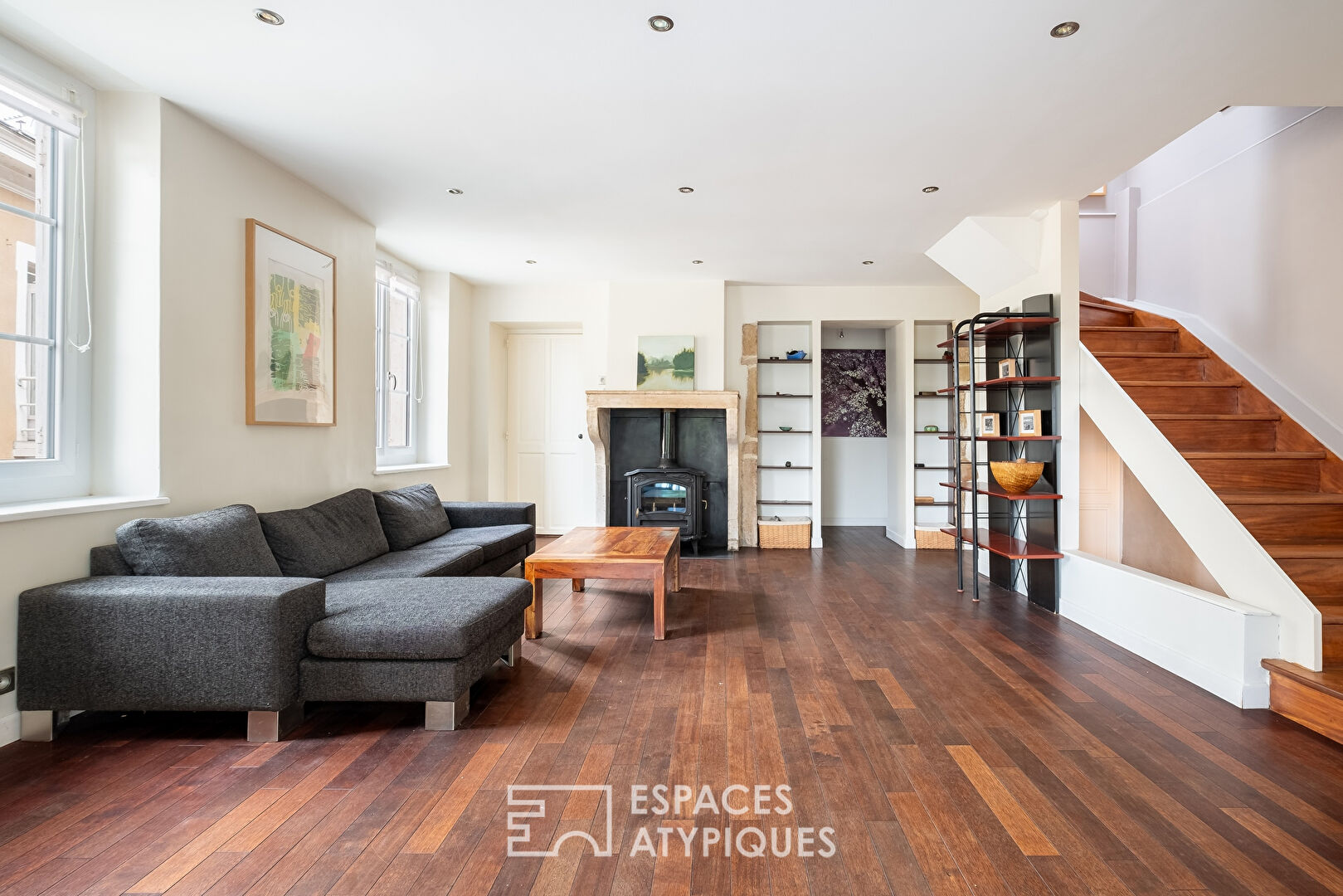 Triplex with terrace and view of the Saône