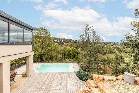 Old renovated farmhouse with swimming pool and view