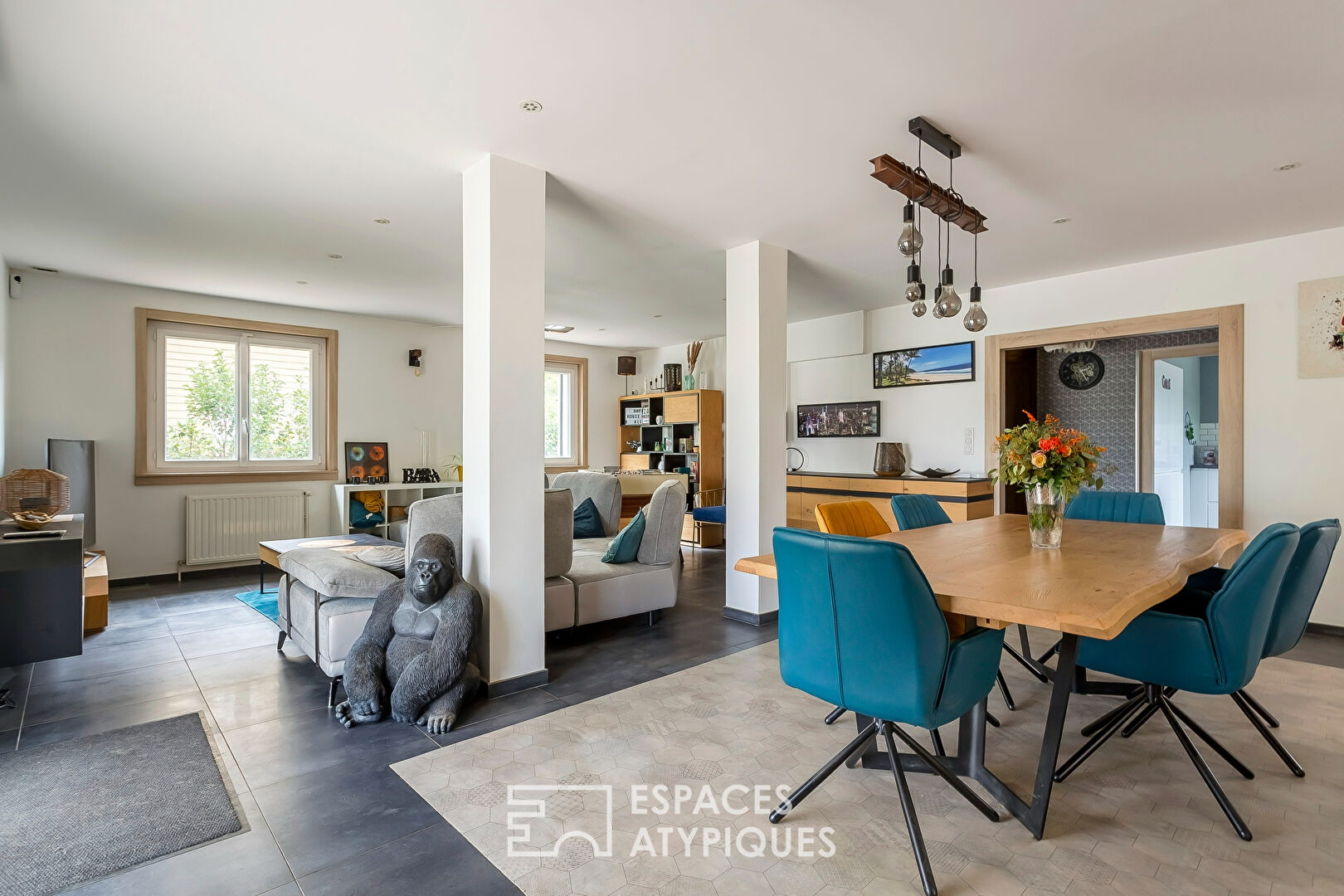 Renovated old house with swimming pool and outbuildings