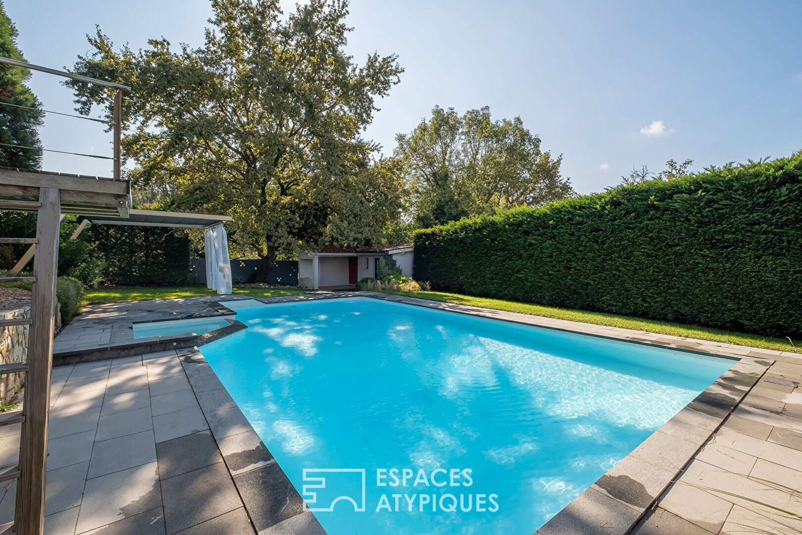 Renovated house with garden and swimming pool