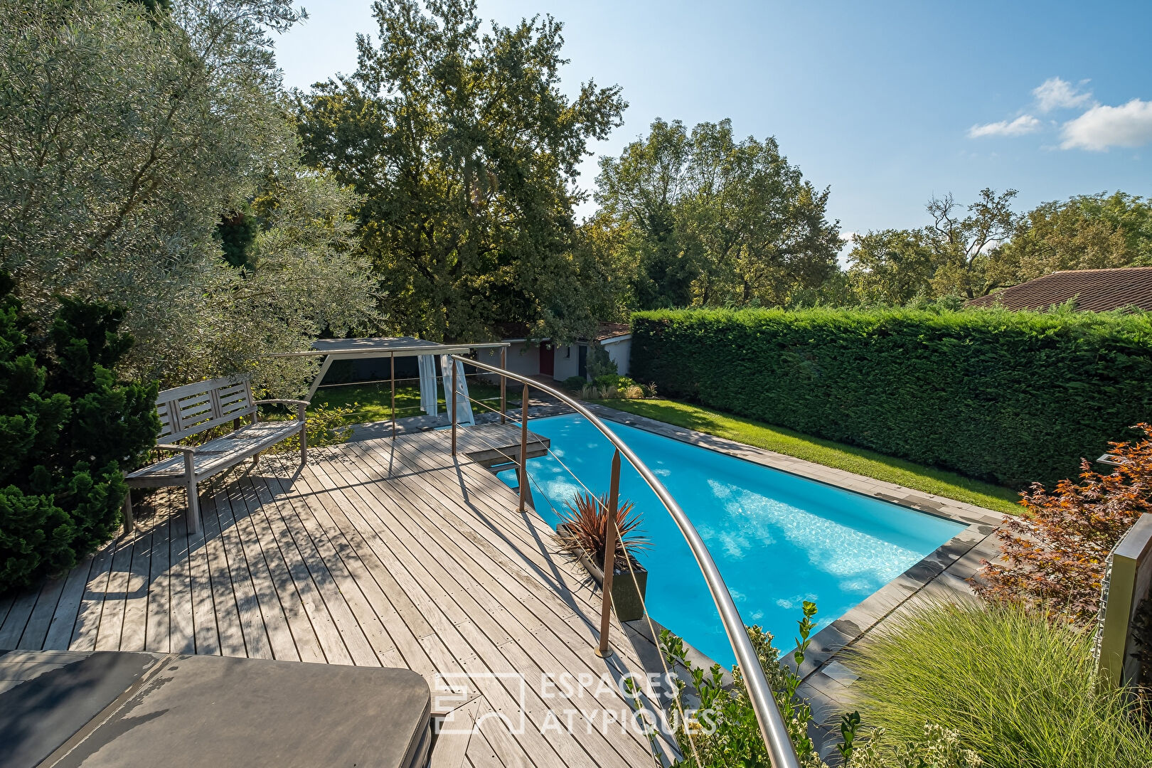 Renovated house with garden and swimming pool