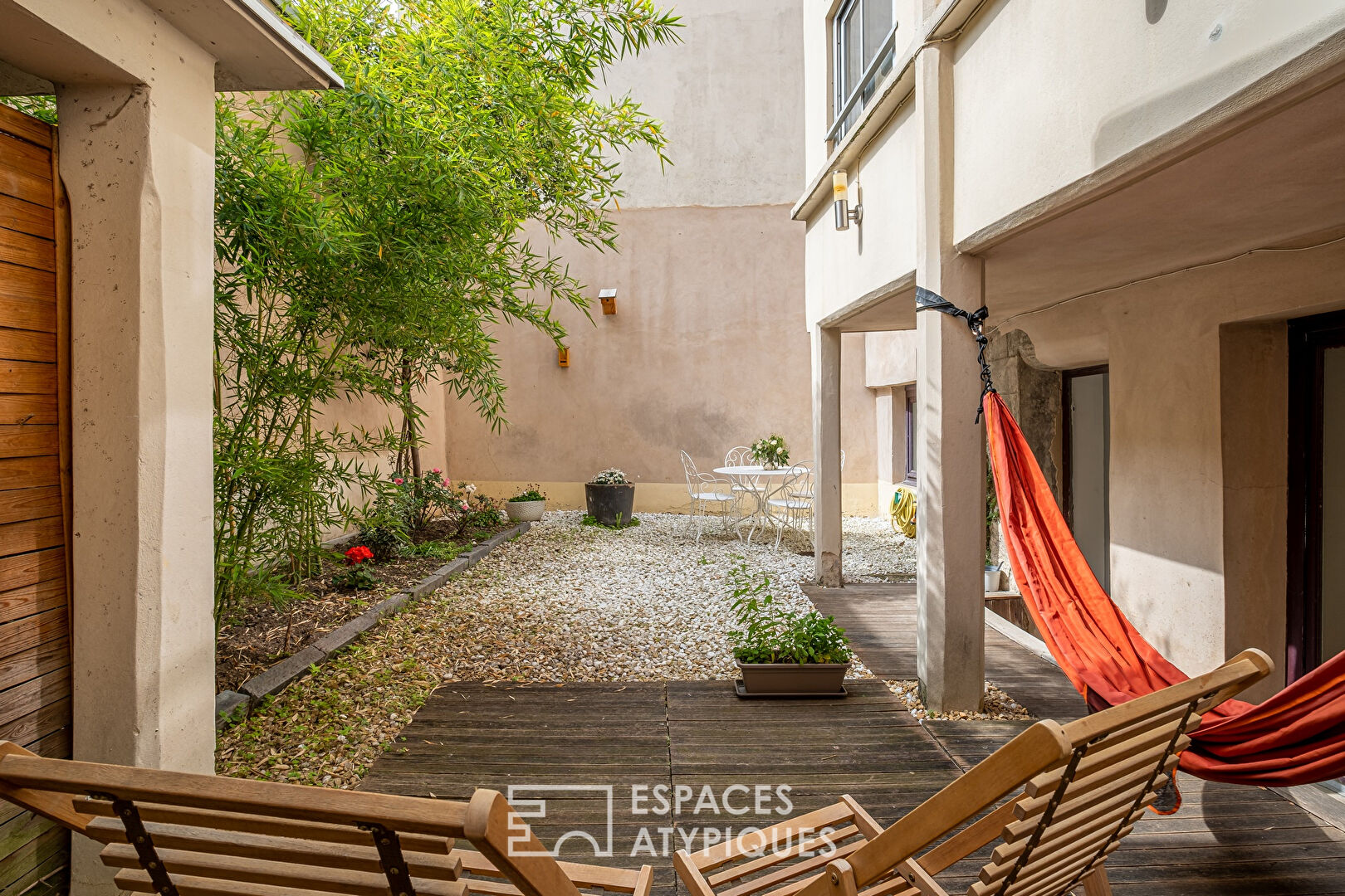 Appartement en plein coeur de Saint-Just avec jardin