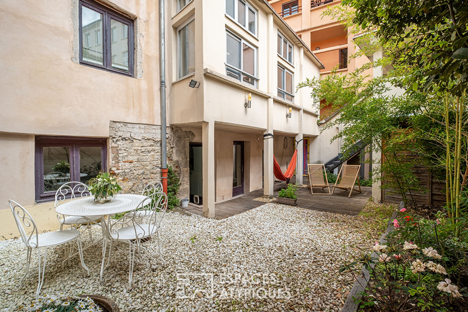 Appartement en plein coeur de Saint-Just avec jardin