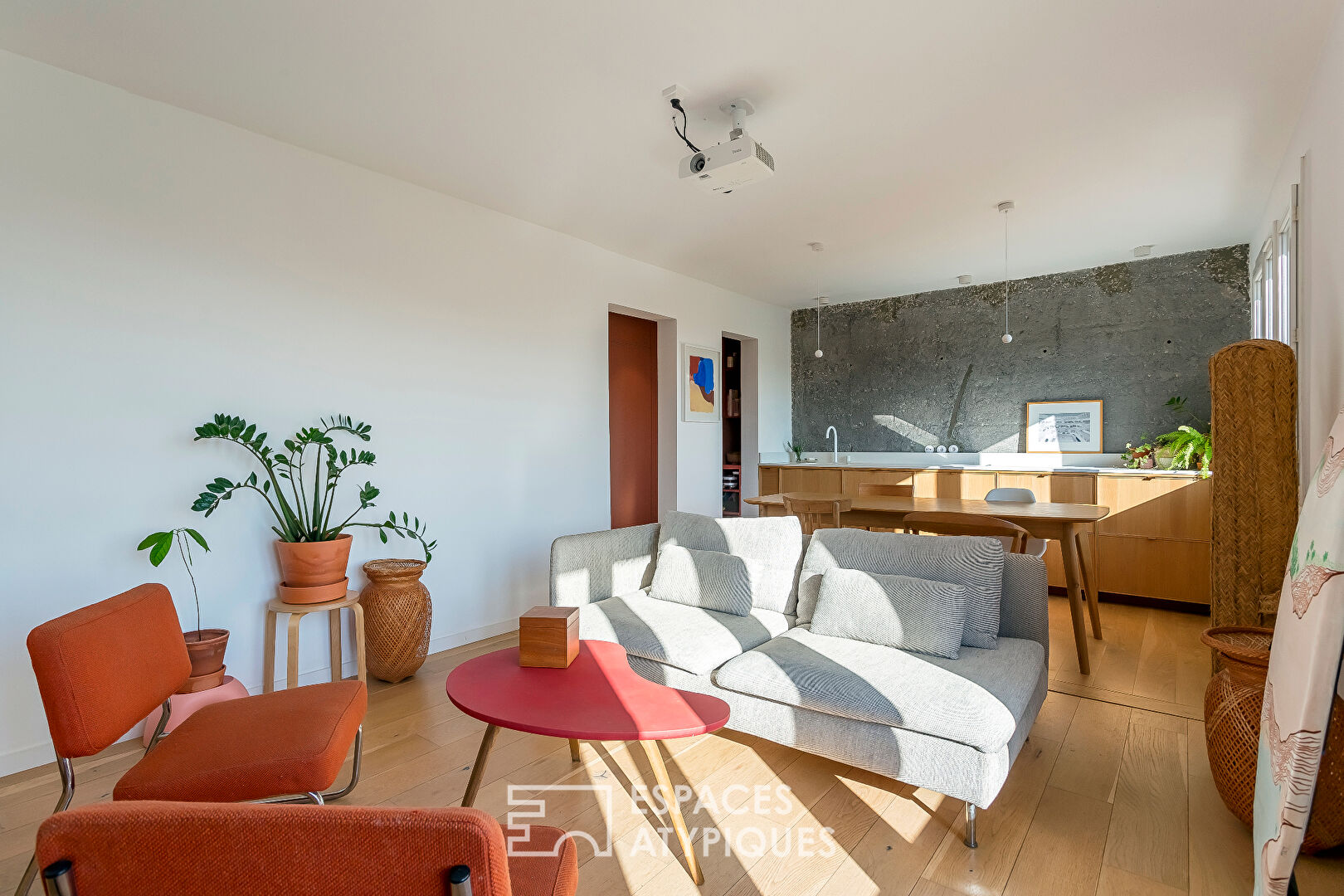 Appartement rénové par architecte avec vue incroyable et balcon