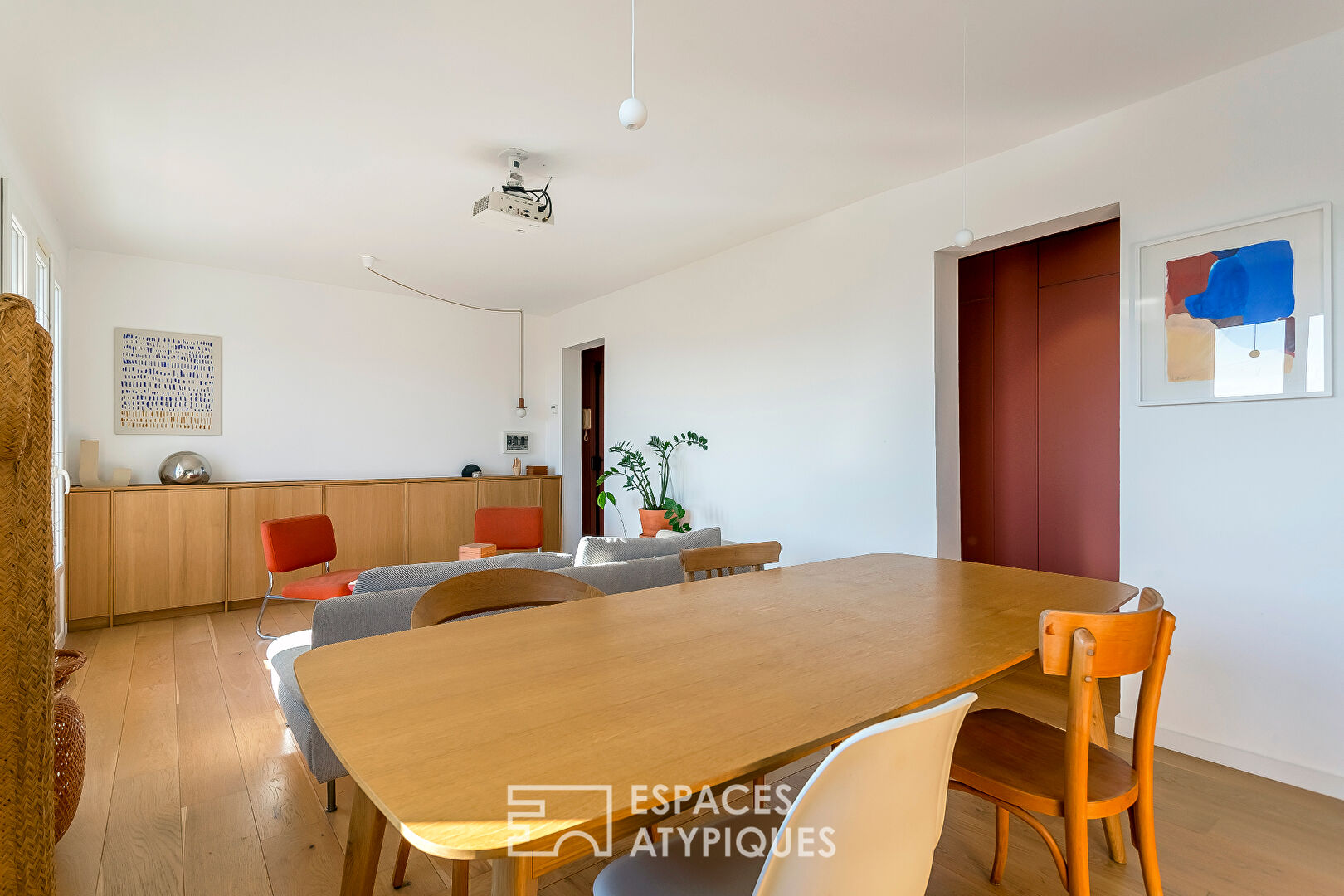 Appartement rénové par architecte avec vue incroyable et balcon