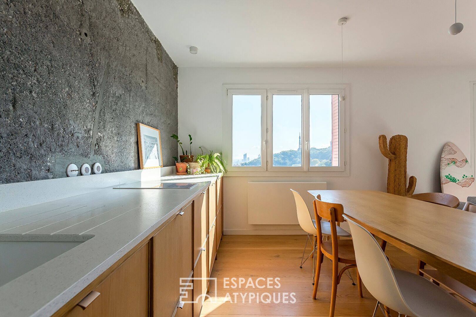 Appartement rénové par architecte avec vue incroyable et balcon