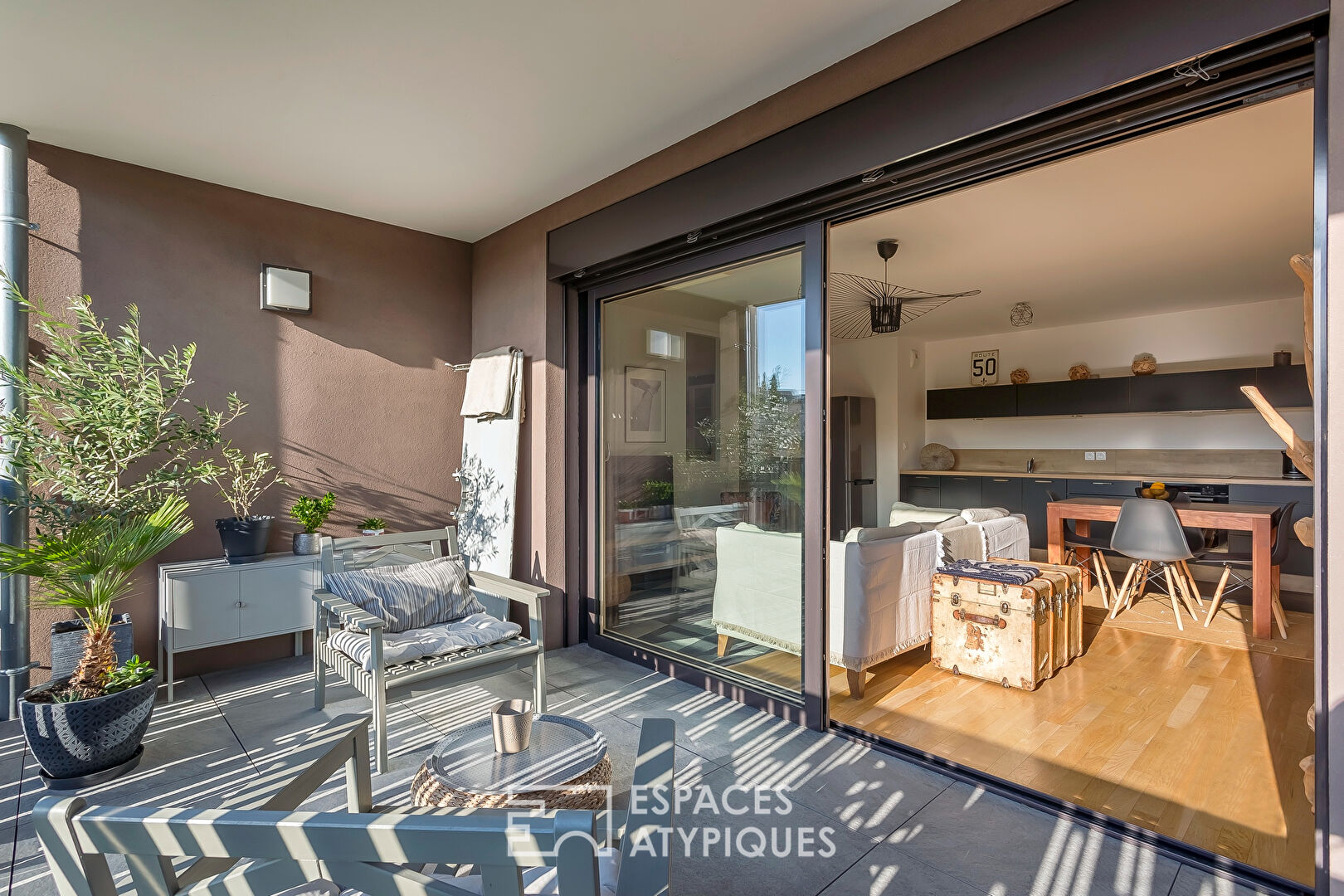 Appartement contemporain avec terrasse