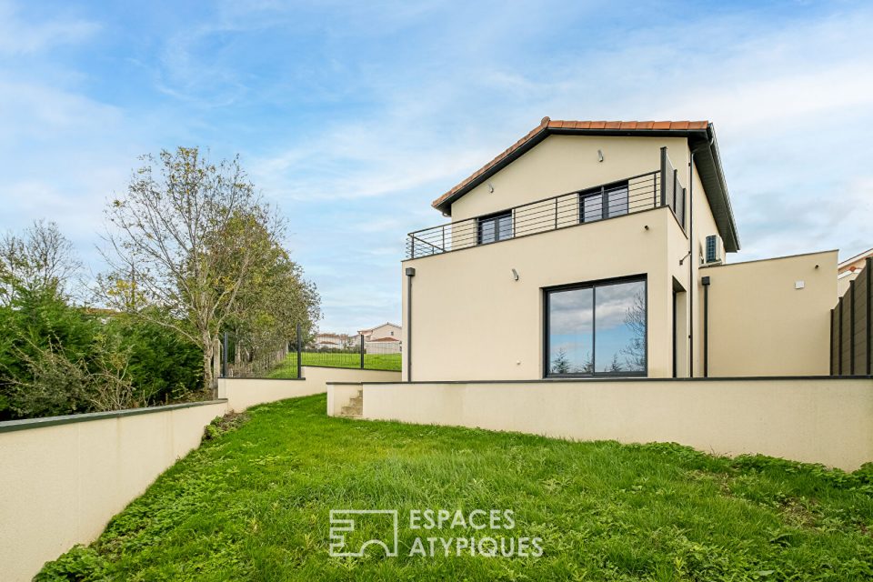 Maison contemporaine au calme, proche du centre