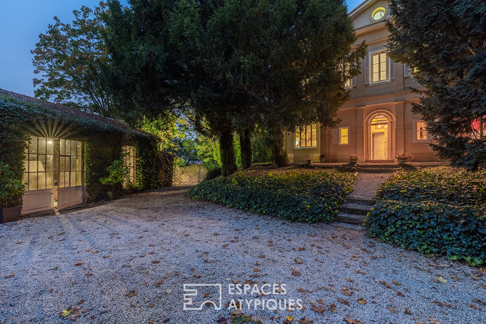 Napoleonic house from 1870 in the heart of Saint-Chamond