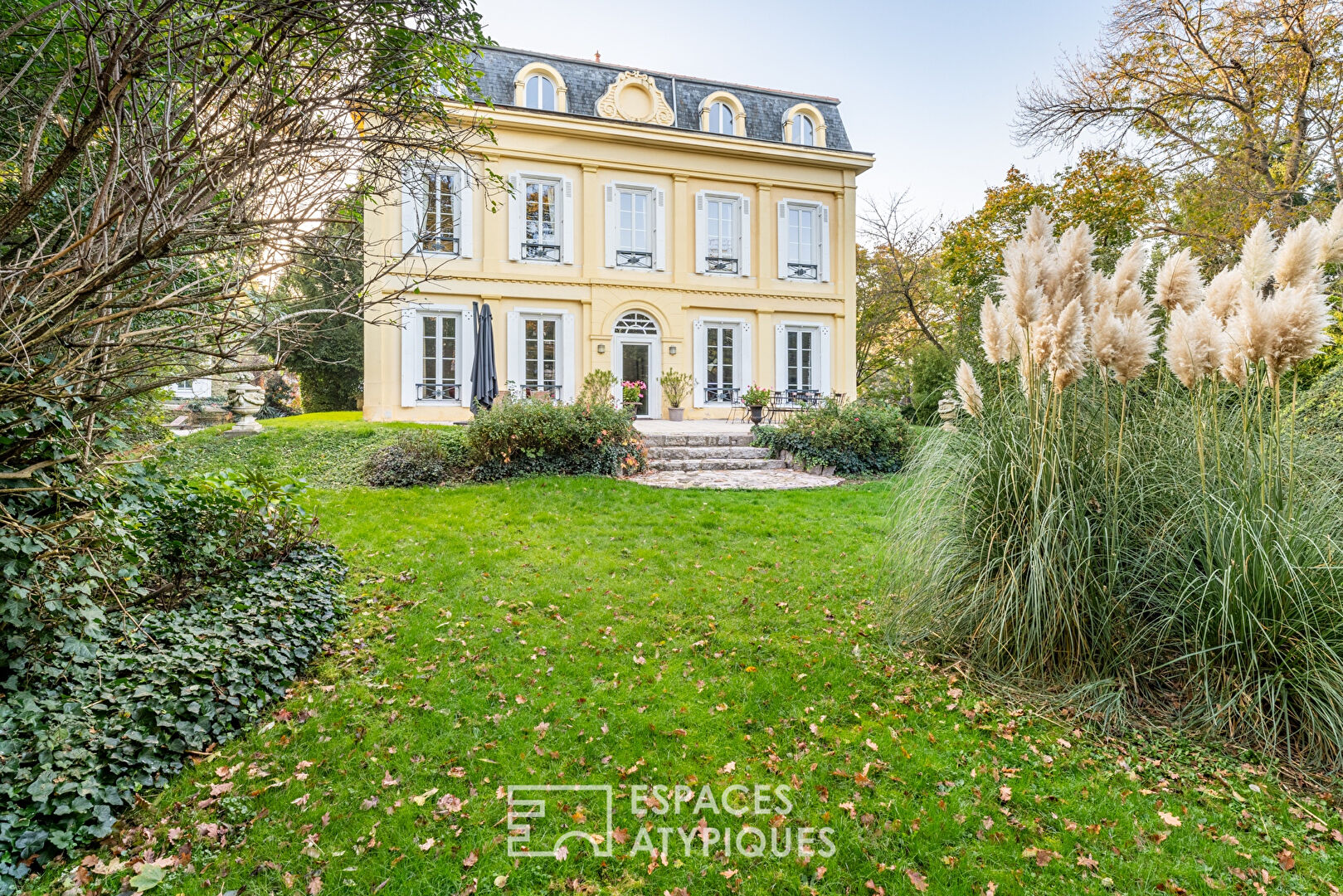 Napoleonic house from 1870 in the heart of Saint-Chamond