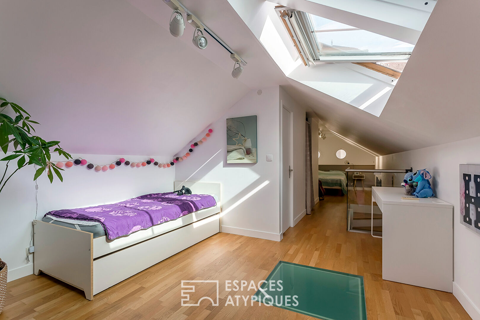 Loft with terrace in a former workshop