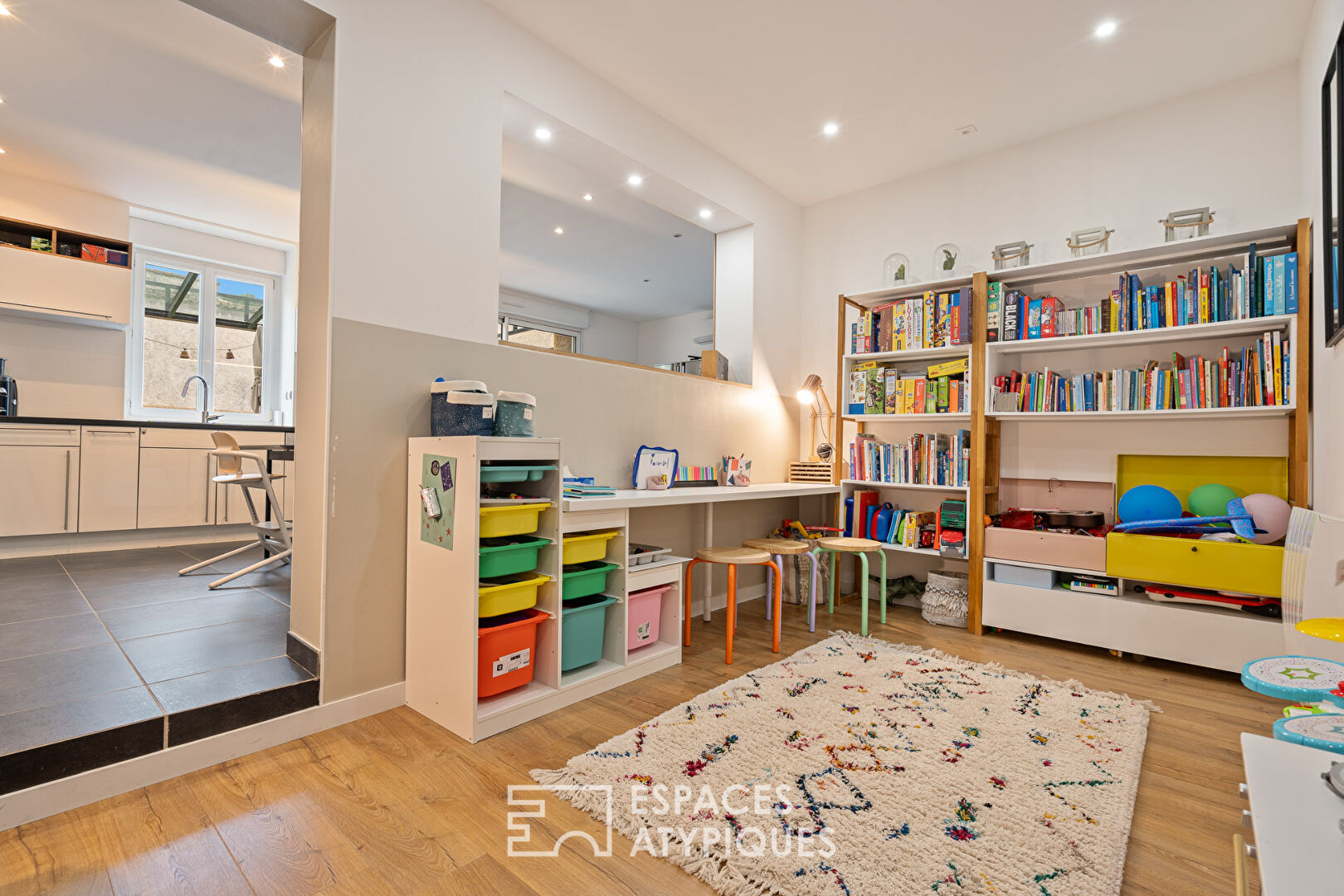 Renovated old house with garden and jacuzzi