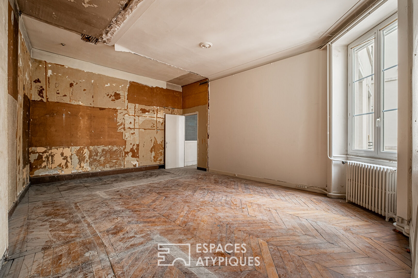 Bourgeois apartment to be completely redesigned a few steps from Place Bellecour