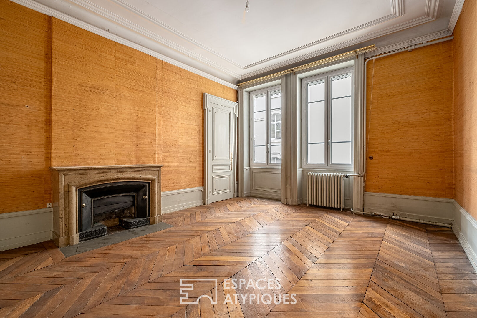 Magnificent bourgeois apartment to rethink in the heart of the Ainay district