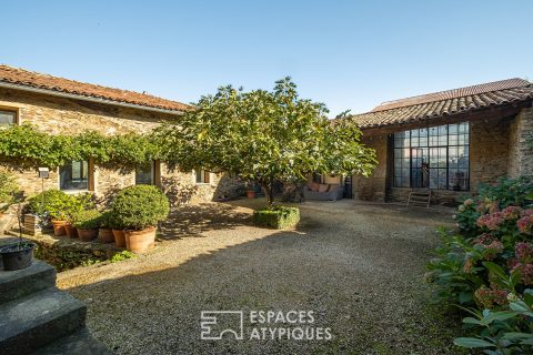 Ancien corps de ferme dans un environnement bucolique et vue imprenable