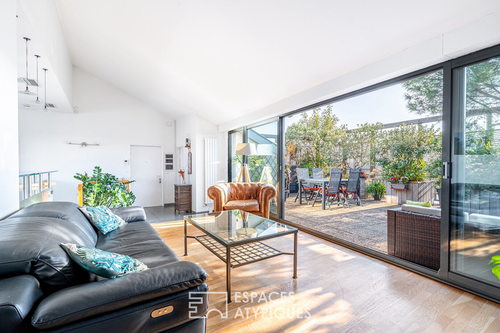 Duplex avec terrasse et vue dégagée en dernier étage