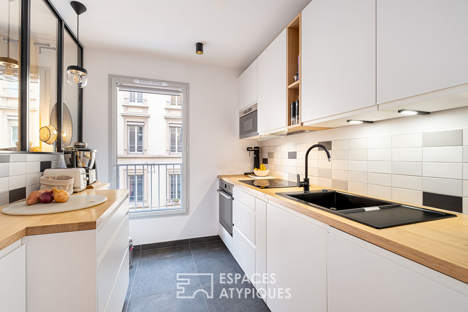 Architect’s apartment with loggia, Chevreul district