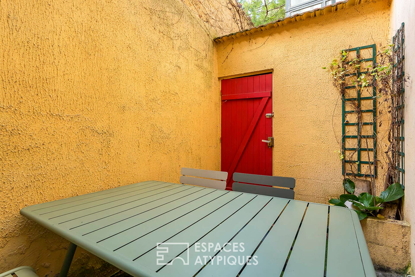 Appartement T3 type loft avec terrasse